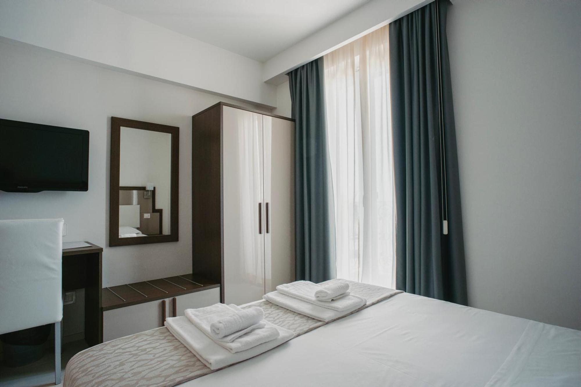 Hotel Baia Marina Cupra Marittima Extérieur photo