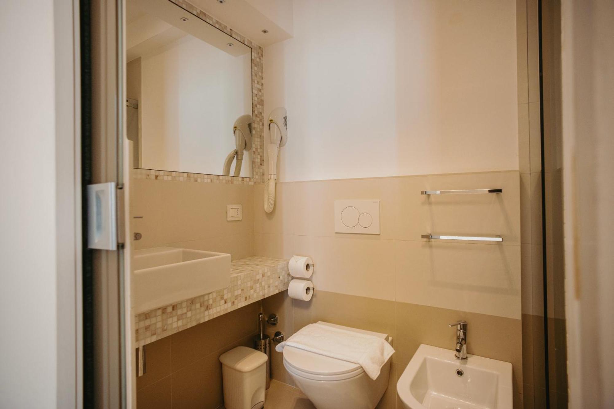 Hotel Baia Marina Cupra Marittima Extérieur photo