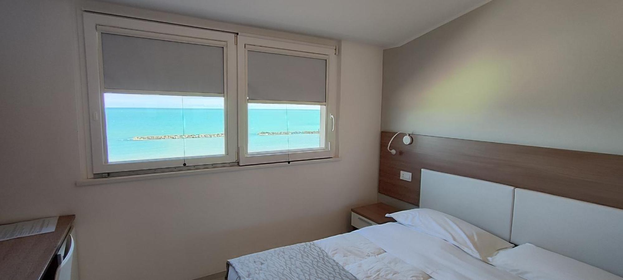 Hotel Baia Marina Cupra Marittima Extérieur photo