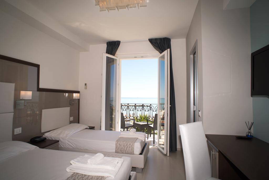 Hotel Baia Marina Cupra Marittima Extérieur photo