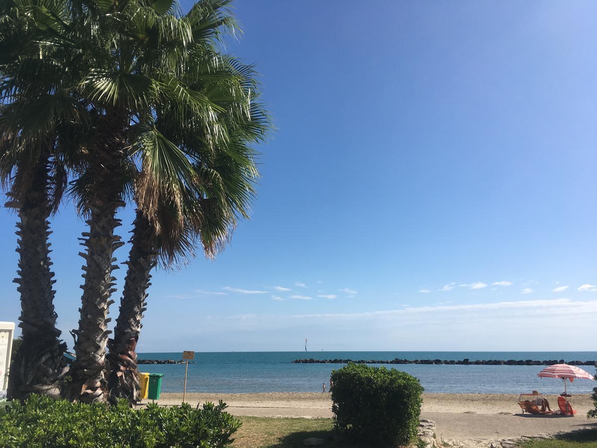 Hotel Baia Marina Cupra Marittima Extérieur photo